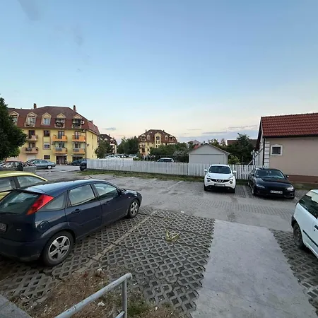 Element Obrenovac, Privatni Parking *